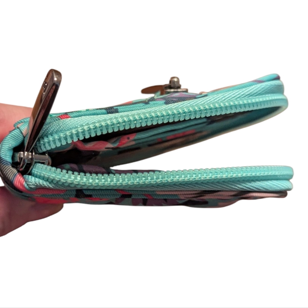 Lug Rodeo Wallet Flamingo Mint - Picture 2 of 6
